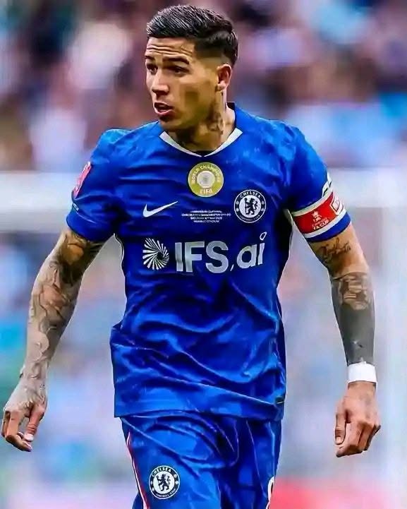 Man City bất ngờ nhắm Enzo Fernandez. Ảnh: FBNV