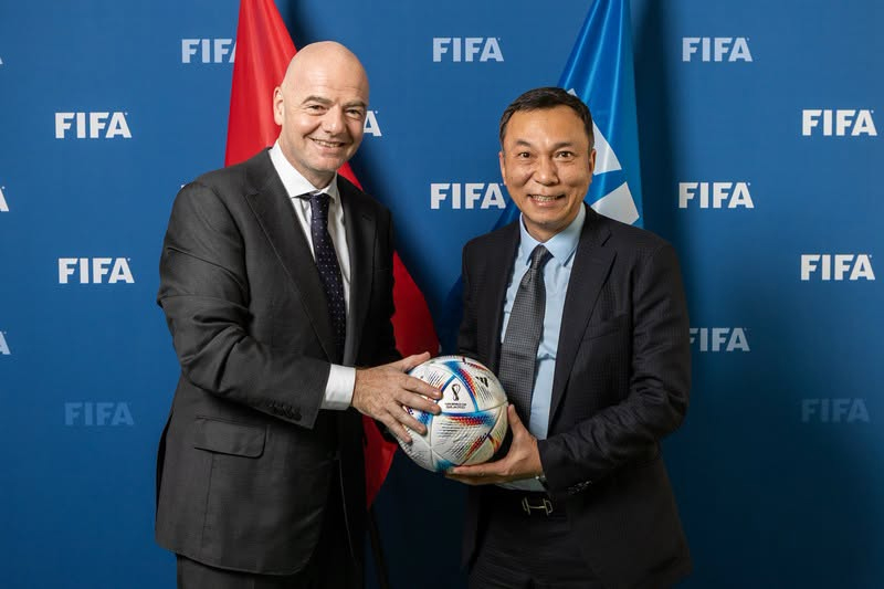 Infantino, ASEAN Cup 2026 và bàn cờ bóng đá Đông Nam Á - Ảnh 2.