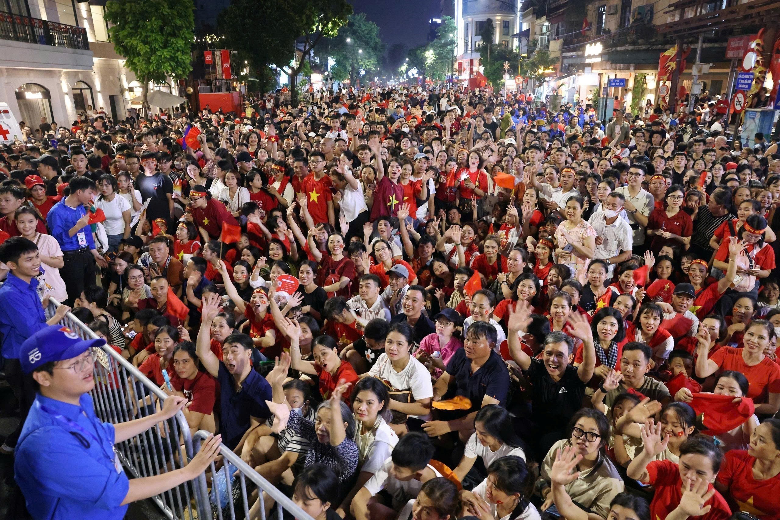 Lễ diễu binh, diễu hành - ảnh 6
