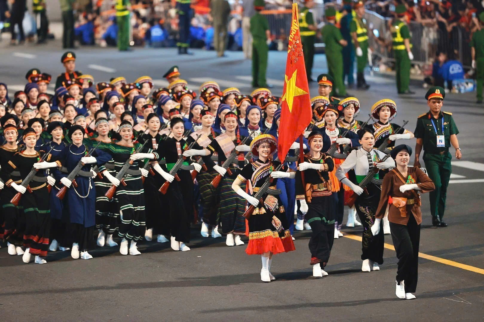 Lễ diễu binh, diễu hành - ảnh 9