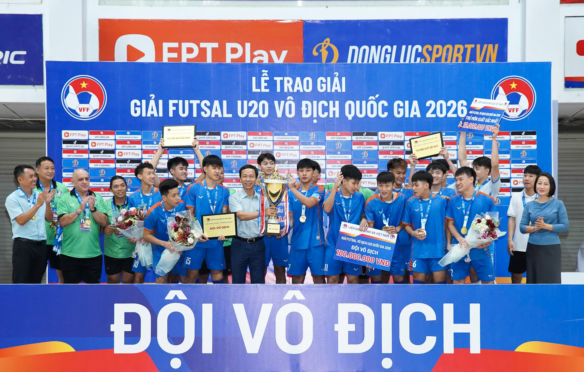Tin nóng bóng đá Việt hôm nay 28/8: AFC chúc mừng đội tuyển Việt Nam; Đinh Quang Kiệt gia nhập CLB CA TPHCM - Ảnh 3. Tin nóng bóng đá Việt hôm nay 28/8: AFC chúc mừng đội tuyển Việt Nam; Đinh Quang Kiệt gia nhập CLB CA TPHCM - Ảnh 3.