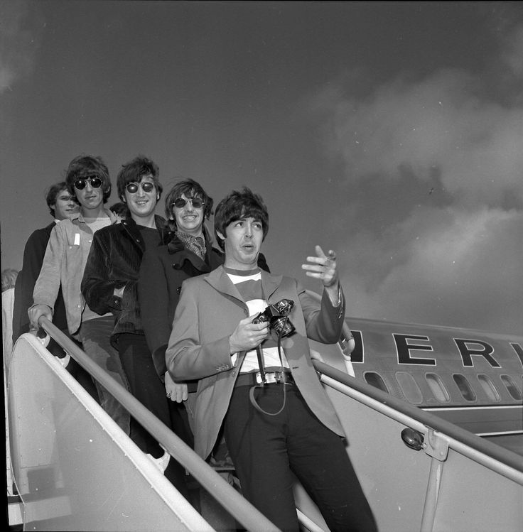 60 năm đêm diễn cuối của The Beatles: Khi tiếng nhạc ở Candlestick Park khép lại một kỷ nguyên - Ảnh 1. 60 năm đêm diễn cuối của The Beatles: Khi tiếng nhạc ở Candlestick Park khép lại một kỷ nguyên - Ảnh 1.
