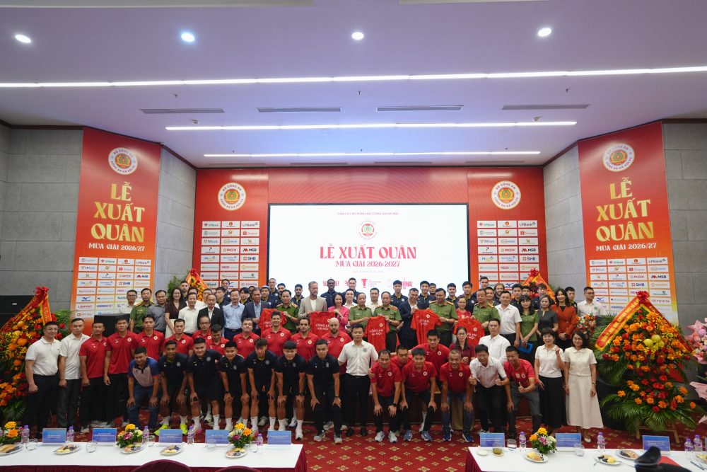 CLB Công an Hà Nội xuất quân, hướng tới mùa giải lịch sử ở 5 đấu trường - Ảnh 2. CLB Công an Hà Nội xuất quân, hướng tới mùa giải lịch sử ở 5 đấu trường - Ảnh 2.