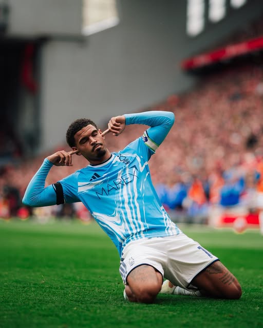 Gibbs-White nâng tỷ số lên 2-1 cho Forrest. Ảnh: CLB Nottingham Forest