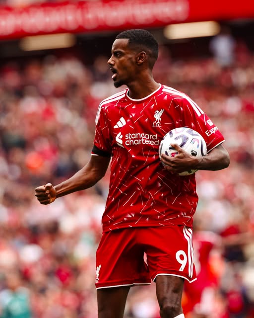 Isak san bằng tỷ số 1-1 cho Liverpool. Ảnh: CLB Liverpool