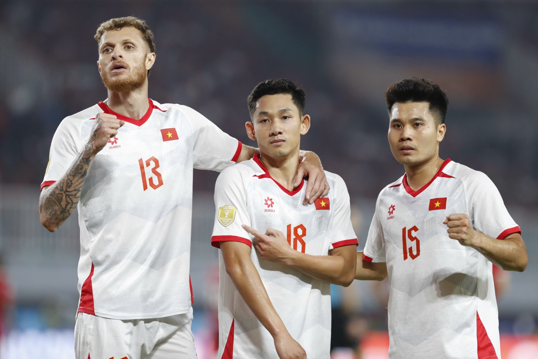 Tin nóng bóng đá Việt hôm nay 4/8: Đội tuyển Việt Nam khẩn trương về nước; AFC khen đội tuyển Việt Nam - Ảnh 2.