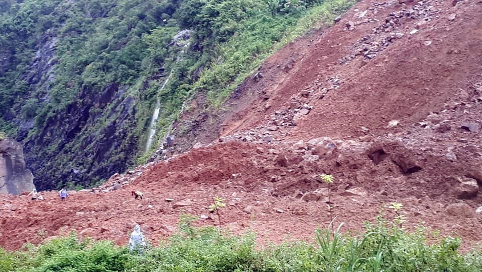 Từ Quảng Ninh đến An Giang chủ động ứng phó với áp thấp nhiệt đới và gió mạnh trên biển - Ảnh 2.