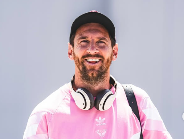 Messi ghi điểm với nghĩa cử cao đẹp, quyên góp 80.000 euro hỗ trợ khu vực bị cháy rừng ở Tây Ban Nha - Ảnh 1. Messi ghi điểm với nghĩa cử cao đẹp, quyên góp 80.000 euro hỗ trợ khu vực bị cháy rừng ở Tây Ban Nha - Ảnh 1.