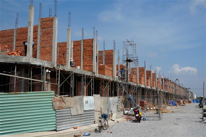 Nghị quyết 21-NQ/TW: Tạo xung lực mới để phát triển thị trường bất động sản lành mạnh, bền vững - Ảnh 1. Nghị quyết 21-NQ/TW: Tạo xung lực mới để phát triển thị trường bất động sản lành mạnh, bền vững - Ảnh 1.
