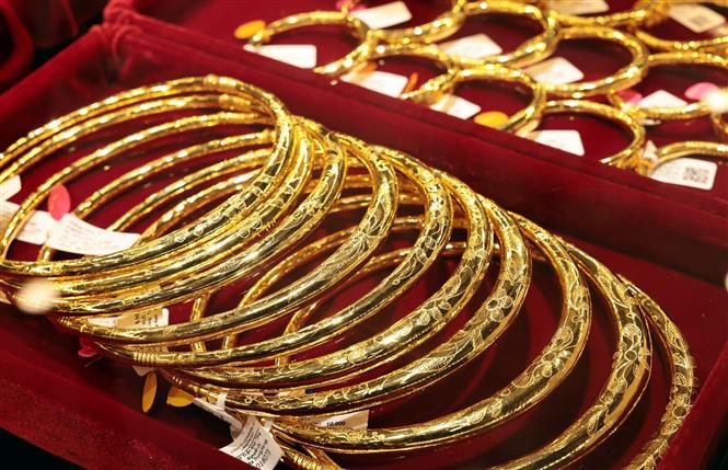 Giá vàng hôm nay 6/8: Vàng SJC tăng 1,5 triệu đồng/lượng - Ảnh 1. Giá vàng hôm nay 6/8: Vàng SJC tăng 1,5 triệu đồng/lượng - Ảnh 1.