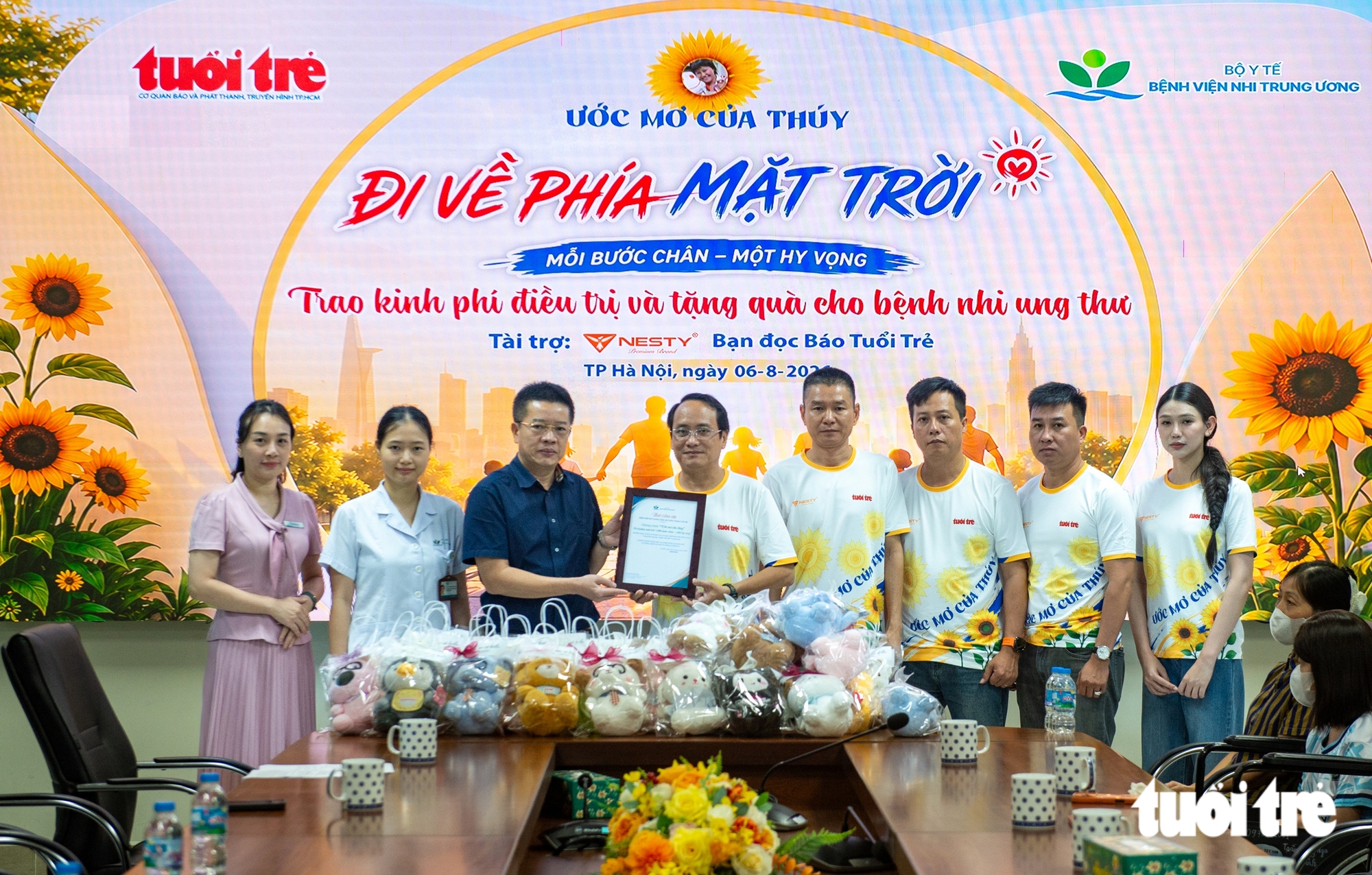 Cô bé 14 tuổi ở khoa điều trị ung thư: "Cảm ơn vì sẽ lắp chân mới cho con" - Ảnh 9. Ước mơ của Thúy - Ảnh 10.