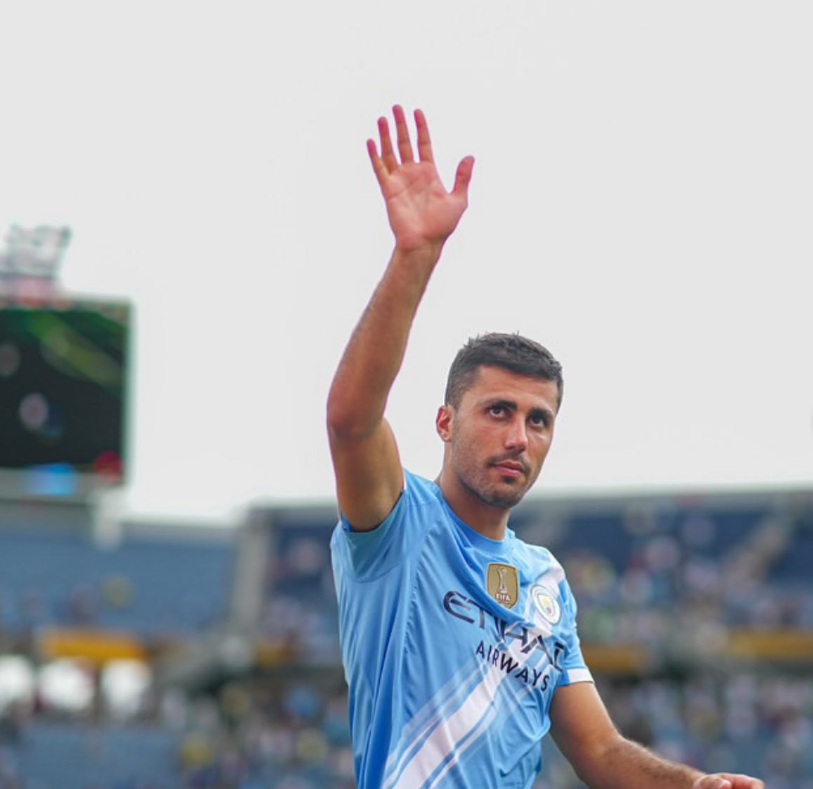 Tin chuyển nhượng 7/8: Rodri gây sốc, từ chối Real Madrid để chọn Barca; Chelsea đón tân binh thứ 11 - Ảnh 1.