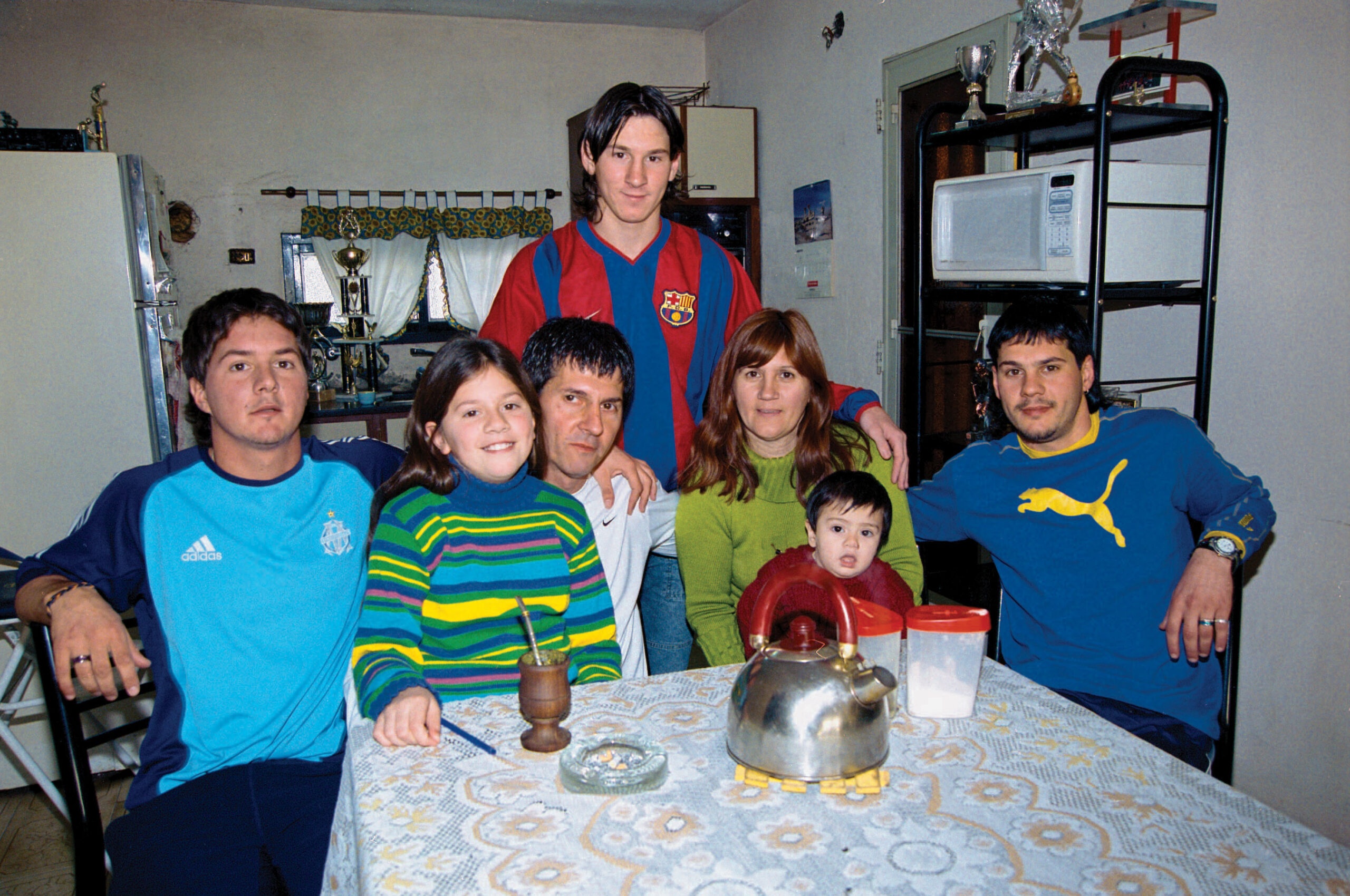 Jorge Messi: Người quan trọng nhất tạo nên sự nghiệp lừng lẫy của Lionel Messi - Ảnh 2. Jorge Messi: Người quan trọng nhất tạo nên sự nghiệp lừng lẫy của Lionel Messi - Ảnh 2.