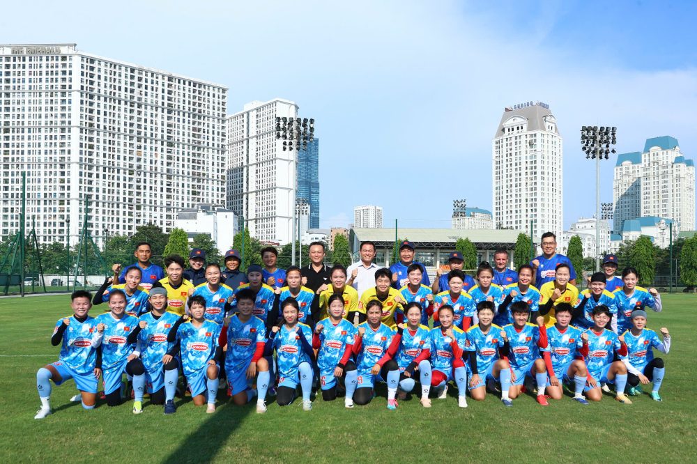 VFF tiếp sức, tuyển nữ Việt Nam quyết vào tứ kết ASIAD 2026 - Ảnh 1. VFF tiếp sức, tuyển nữ Việt Nam quyết vào tứ kết ASIAD 2026 - Ảnh 1.