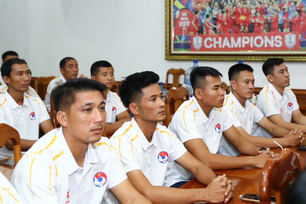 Tin nóng bóng đá Việt hôm nay 2/9: U20 Việt Nam đối mặt nguy cơ xuống hạng; Thép Xanh Nam Định cho mượn hai cầu thủ Việt kiều - Ảnh 3. Tin nóng bóng đá Việt hôm nay 2/9: U20 Việt Nam đối mặt nguy cơ xuống hạng; Thép Xanh Nam Định cho mượn hai cầu thủ Việt kiều - Ảnh 3.