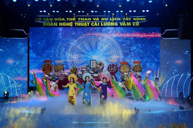 Trao cơ hội, giữ chân người trẻ ở lại với sân khấu - Ảnh 1. Trao cơ hội, giữ chân người trẻ ở lại với sân khấu - Ảnh 1.