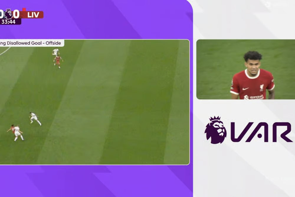Cơ quan trọng tài Premier League xin lỗi MU, liệu kết quả derby Manchester có thay đổi? - Ảnh 1. Cơ quan trọng tài Premier League xin lỗi MU, liệu kết quả derby Manchester có thay đổi? - Ảnh 1.