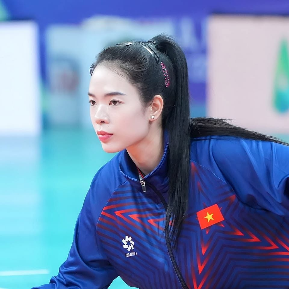 Hai lần cầm Quốc kỳ cho Đoàn Thể thao Việt Nam: Hành trình đặc biệt của 'hoa khôi' bóng chuyền Lê Thanh Thúy - Ảnh 1.