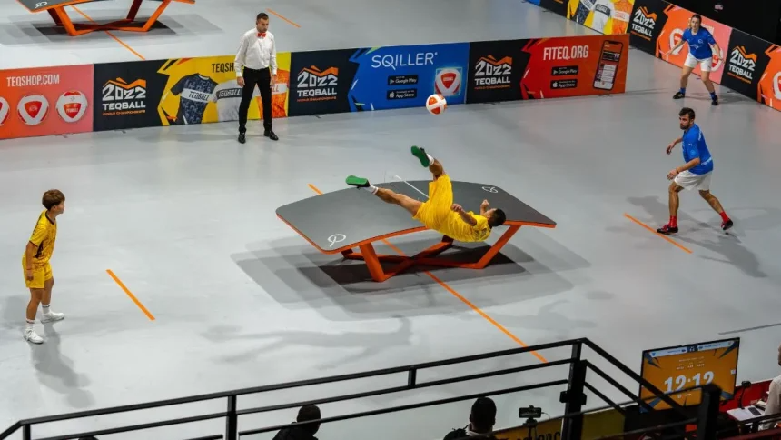 Teqball- môn thể thao kết hợp bóng đá và bóng bàn, lần đầu đến ASIAD - Ảnh 3.
