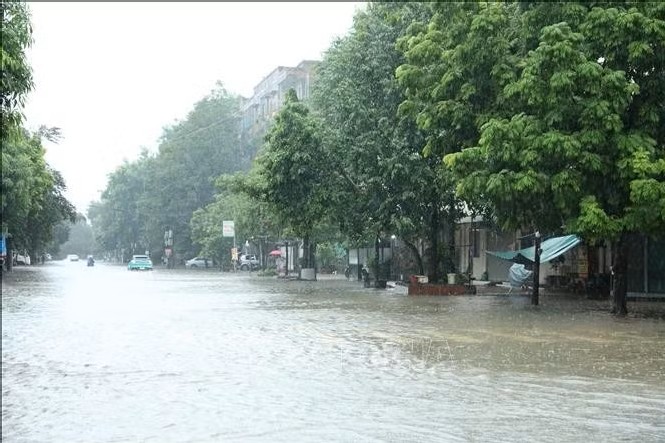 Mưa lớn gây nhiều thiệt hại tại các địa phương - Ảnh 1. Mưa lớn gây nhiều thiệt hại tại các địa phương - Ảnh 1.