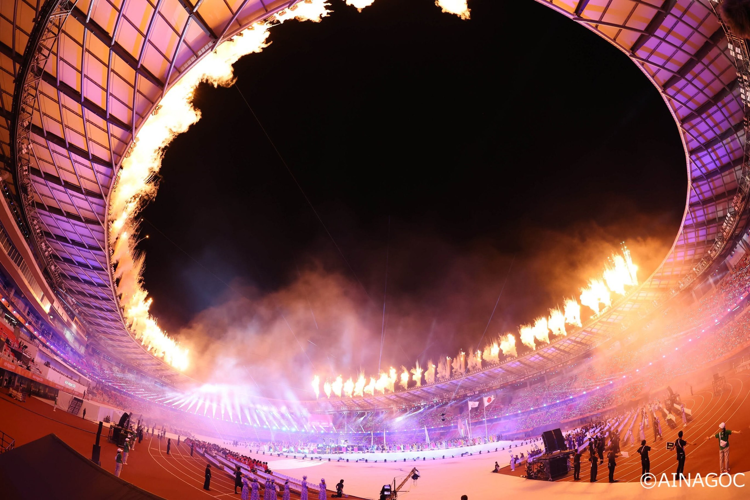 Lễ khai mạc ASIAD 2026: Hoành tráng, đậm đà bản sắc Nhật Bản - Ảnh 4. Lễ khai mạc ASIAD 2026: Hoành tráng, đậm đà bản sắc Nhật Bản - Ảnh 4.