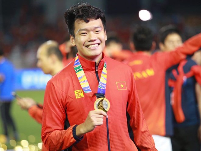 Ai thay Thành Chung ở trung tâm hàng thủ ĐT Việt Nam? - Ảnh 1. Ai thay Thành Chung ở trung tâm hàng thủ ĐT Việt Nam? - Ảnh 1.