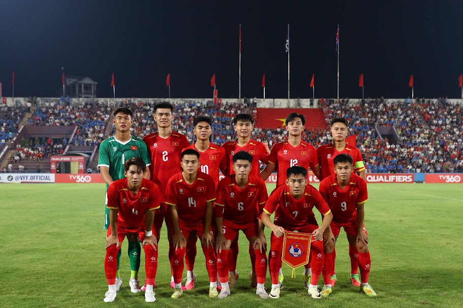 U20 Việt Nam đang ở vào thế bất lợi trong cuộc đua giành ngôi đầu bảng C vòng loại U20 châu Á 2027. Ảnh: Hoàng Linh U20 Việt Nam đang ở vào thế bất lợi trong cuộc đua giành ngôi đầu bảng C vòng loại U20 châu Á 2027. Ảnh: Hoàng Linh