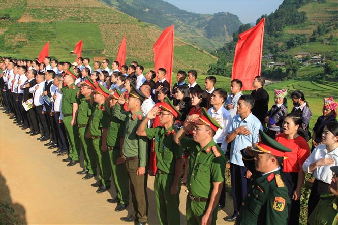 Lễ chào cờ “Tôi yêu Tổ quốc tôi” và những điểm hẹn của tuổi trẻ - Ảnh 2. Lễ chào cờ “Tôi yêu Tổ quốc tôi” và những điểm hẹn của tuổi trẻ - Ảnh 2.