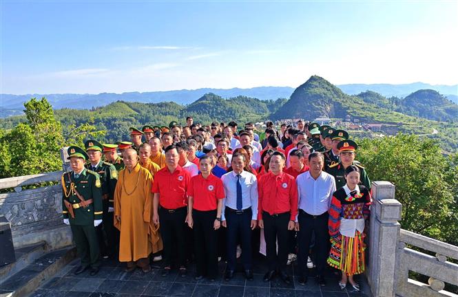 Tự hào và xúc động Lễ thượng cờ nơi địa đầu cực Bắc Tổ quốc trong ngày 2/9 - Ảnh 1.
