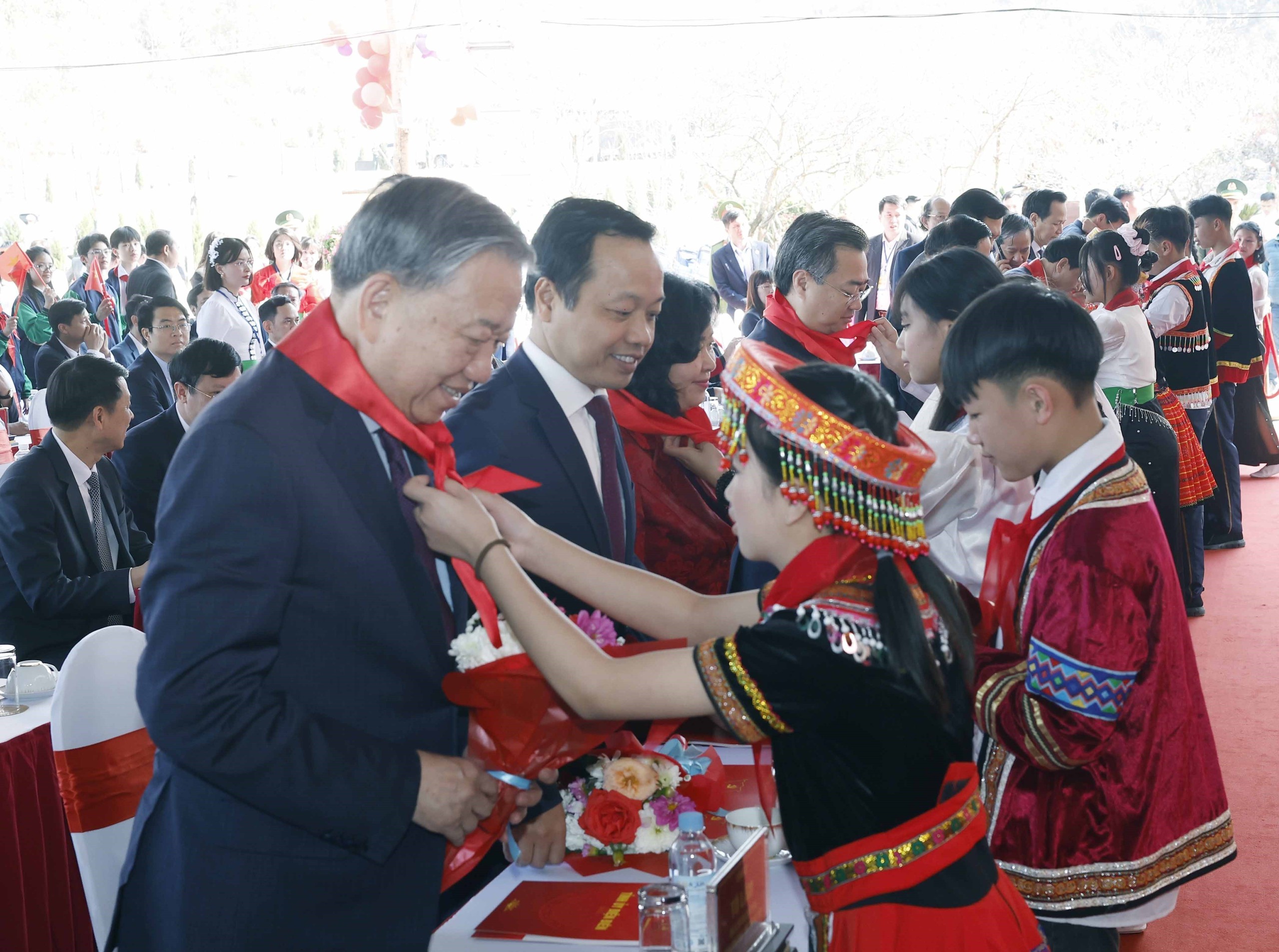 Lễ khánh thành trường Si Pa Phìn - ảnh 4