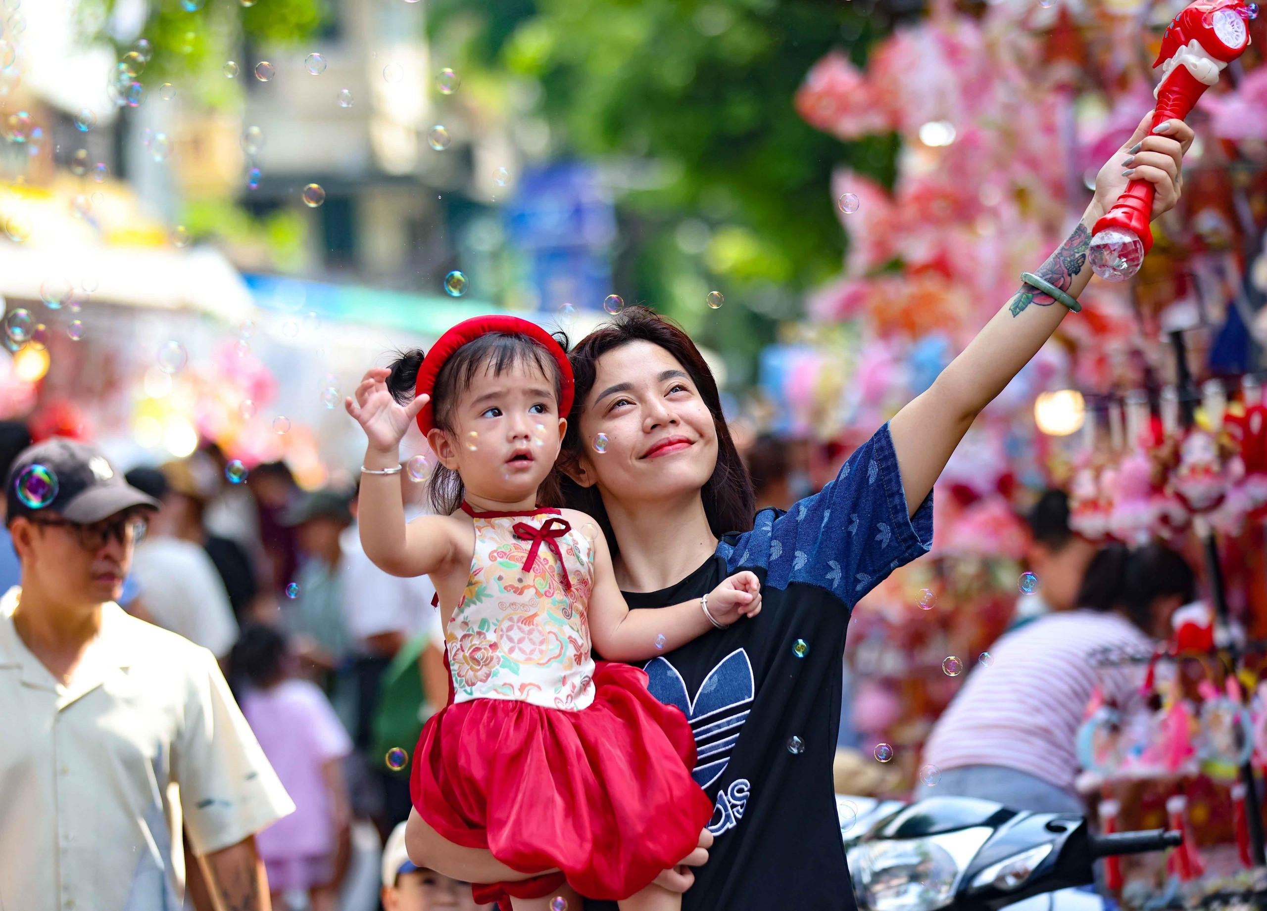 Chợ Trung thu Hàng Mã - ảnh 1