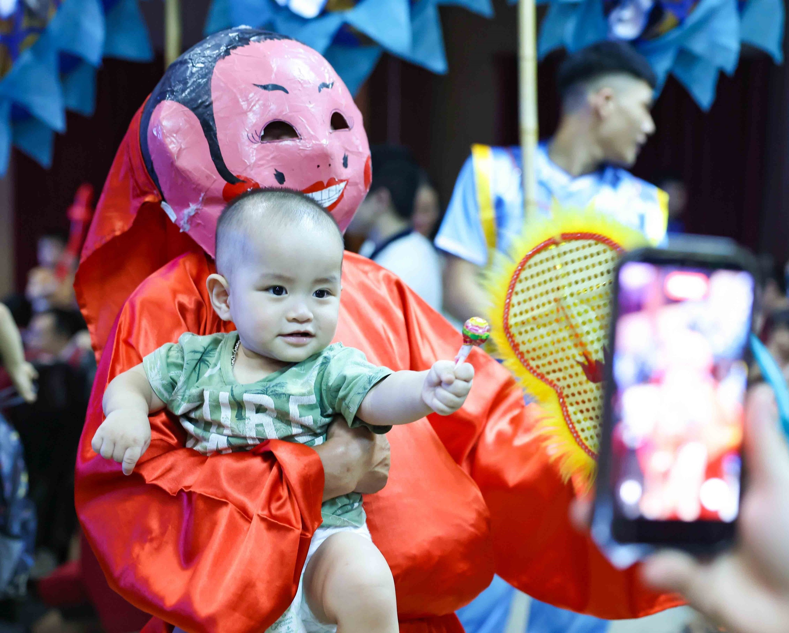 Chương trình nghệ thuật “Trăng rằm tỏa sáng - Thắp sáng tương lai” - Ảnh 11. Chương trình nghệ thuật “Trăng rằm tỏa sáng - Thắp sáng tương lai” - Ảnh 11.