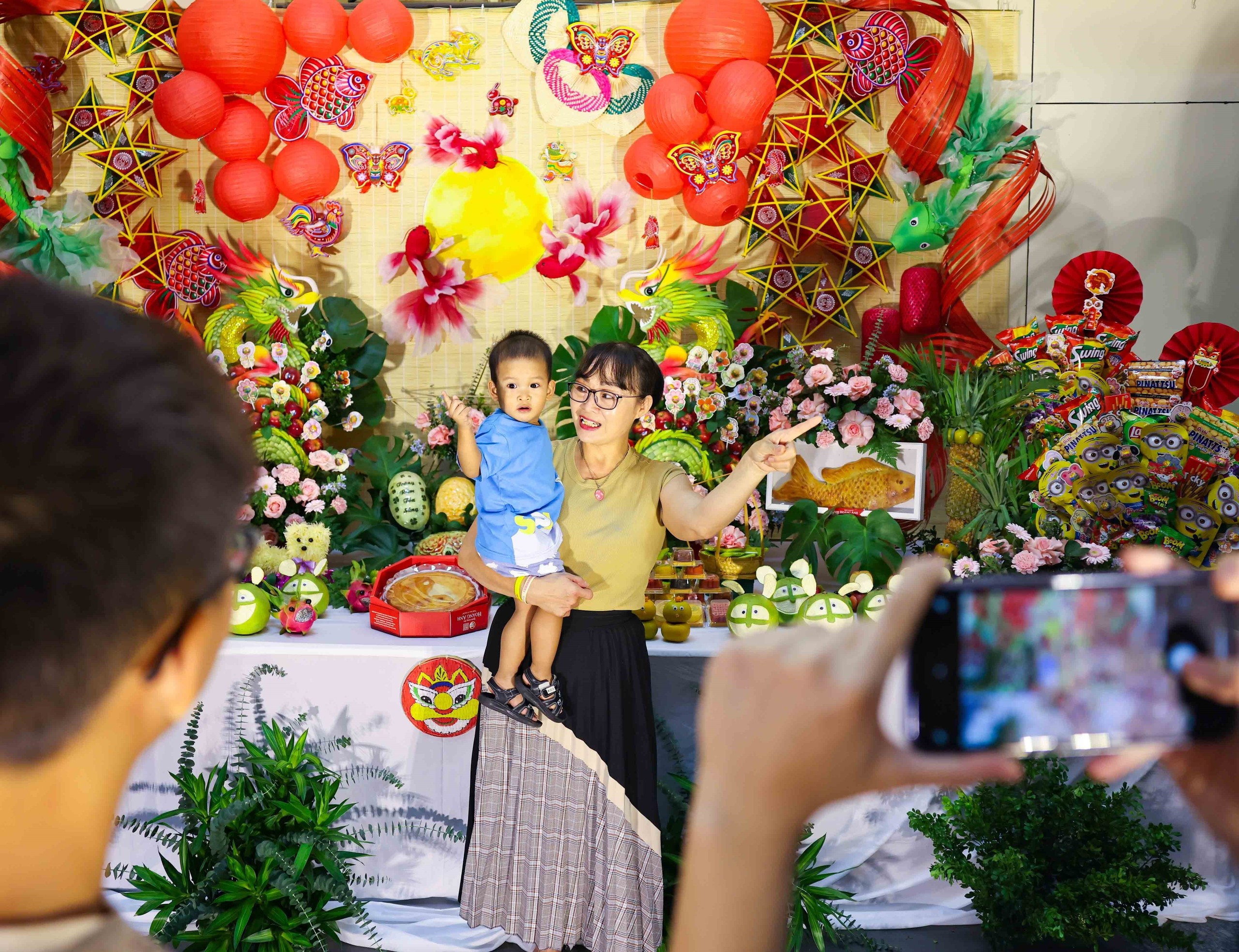 Chương trình nghệ thuật “Trăng rằm tỏa sáng - Thắp sáng tương lai” - Ảnh 12. Chương trình nghệ thuật “Trăng rằm tỏa sáng - Thắp sáng tương lai” - Ảnh 12.