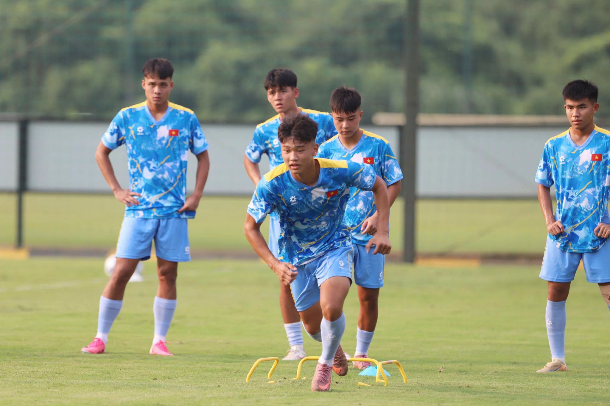 Tin nóng bóng đá Việt hôm nay 22/9: U23 Việt Nam chỉ cần hòa Uzbekistan; VFF thưởng 500 triệu đồng cho đội tuyển nữ - Ảnh 3.