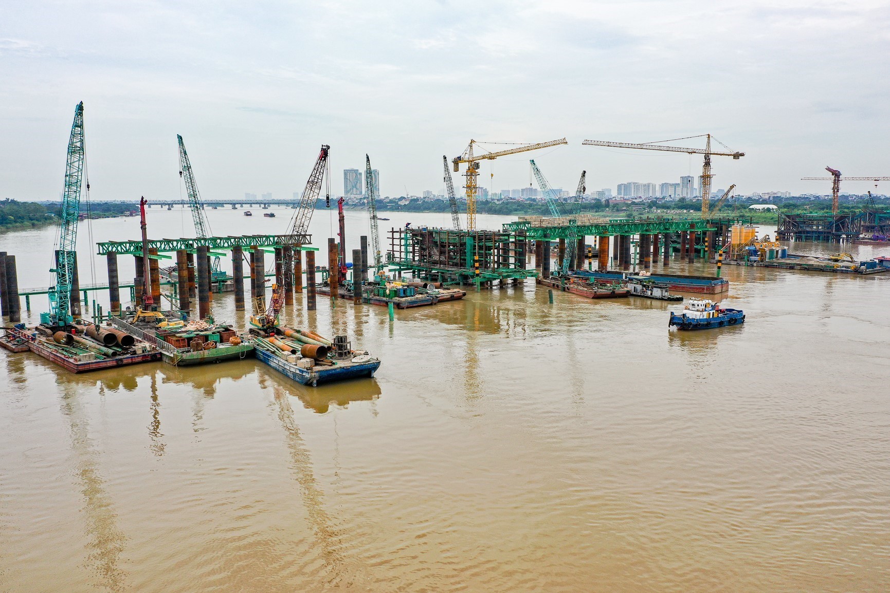 Công trường cầu Trần Hưng Đạo - ảnh 8