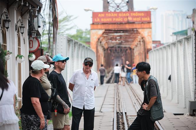 Khách du lịch tăng mạnh, khách sạn Hà Nội vẫn phải tìm thêm nguồn cầu - Ảnh 2. Khách du lịch tăng mạnh, khách sạn Hà Nội vẫn phải tìm thêm nguồn cầu - Ảnh 2.