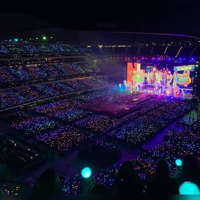 BTS vượt doanh thu cả năm của Beyoncé chỉ sau 38 đêm diễn - Ảnh 6. BTS vượt doanh thu cả năm của Beyoncé chỉ sau 38 đêm diễn - Ảnh 6.