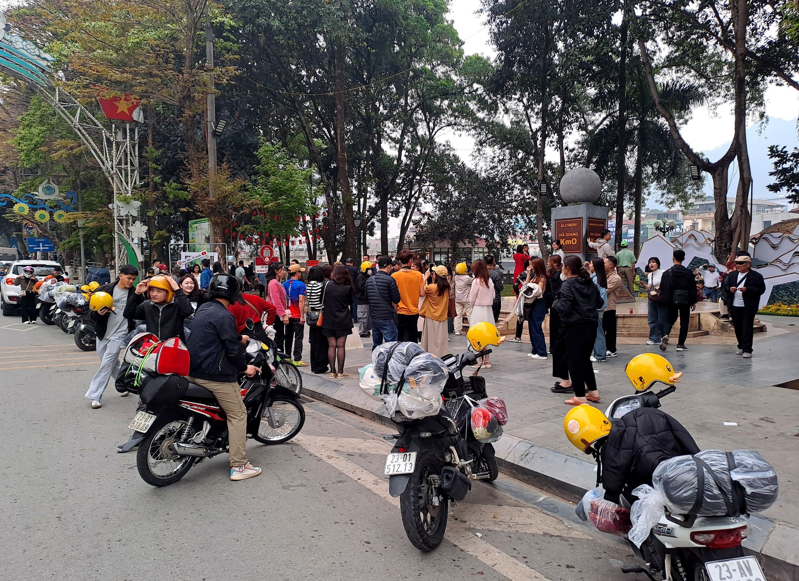 Khám phá cao nguyên đá