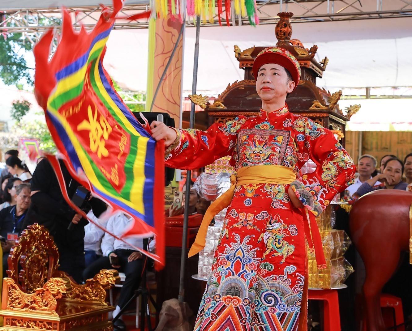 Khai mạc Lễ hội đền Trần Thương tỉnh Ninh Bình - Ảnh 3.