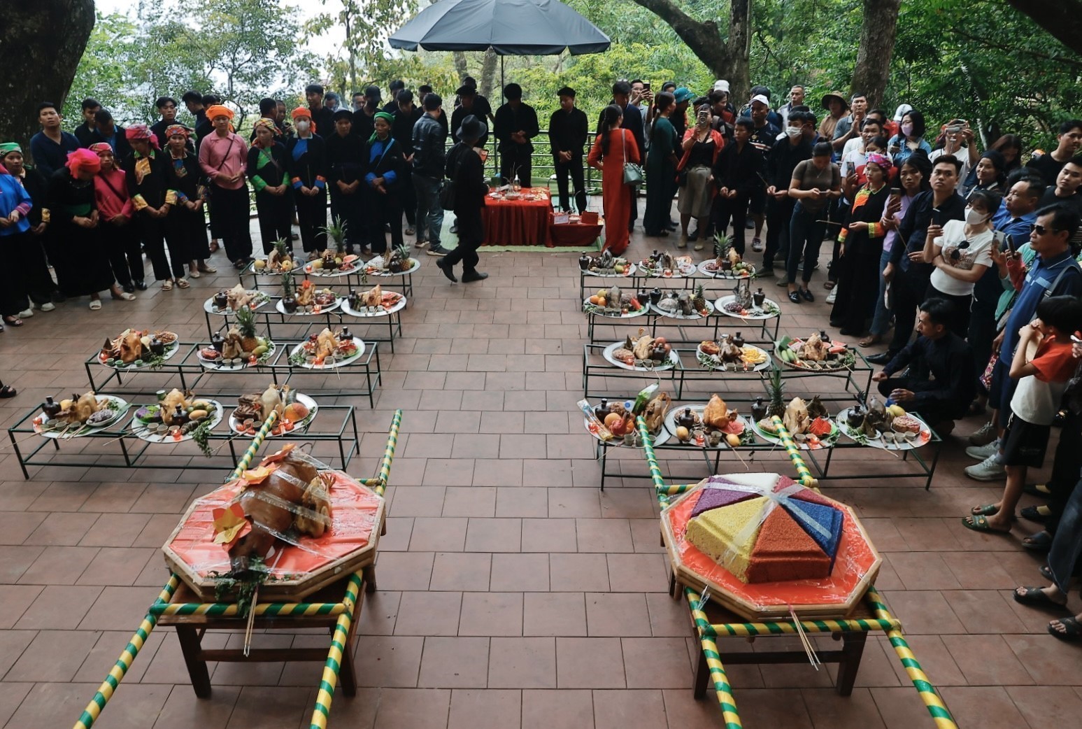 Chợ Phong lưu Khau Vai