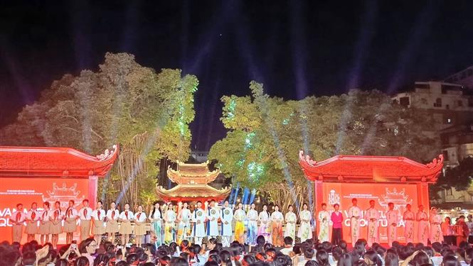 Nâng cao ý thức của thế hệ trẻ trong gìn giữ, phát huy giá trị di sản Thăng Long - Hà Nội - Ảnh 2. Nâng cao ý thức của thế hệ trẻ trong gìn giữ, phát huy giá trị di sản Thăng Long - Hà Nội - Ảnh 2.