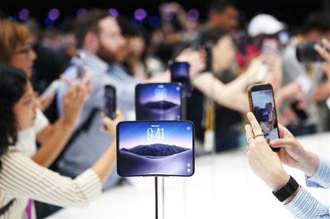 Apple triển khai nhiều tính năng mới bảo vệ trẻ em khi dùng iPhone và iPad - Ảnh 1. Apple triển khai nhiều tính năng mới bảo vệ trẻ em khi dùng iPhone và iPad - Ảnh 1.