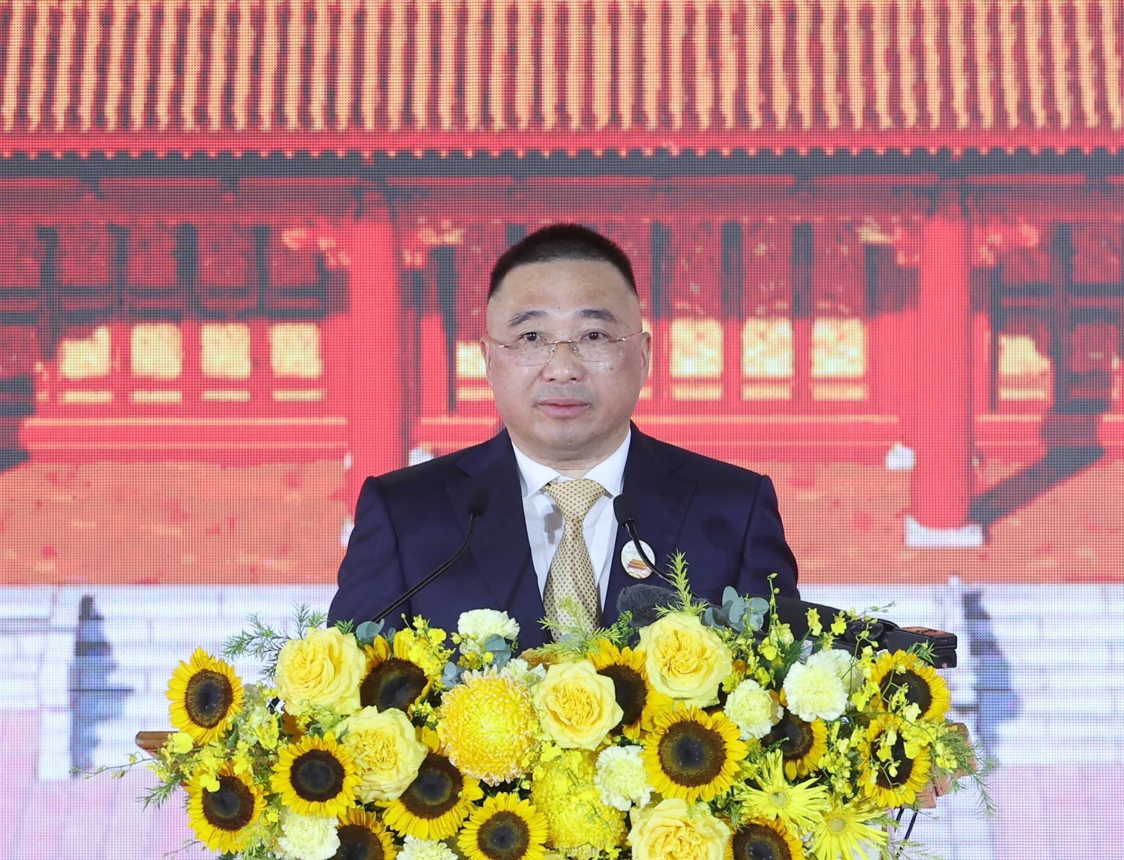 Ông Trần Minh Sơn phát biểu