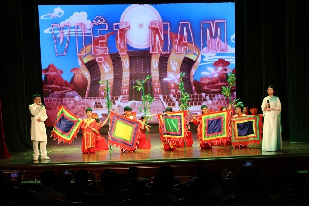 Cuộc thi kể chuyện theo sách: Lan tỏa tình yêu lịch sử, văn hóa đất Cảng - Ảnh 4. Cuộc thi kể chuyện theo sách: Lan tỏa tình yêu lịch sử, văn hóa đất Cảng - Ảnh 4.