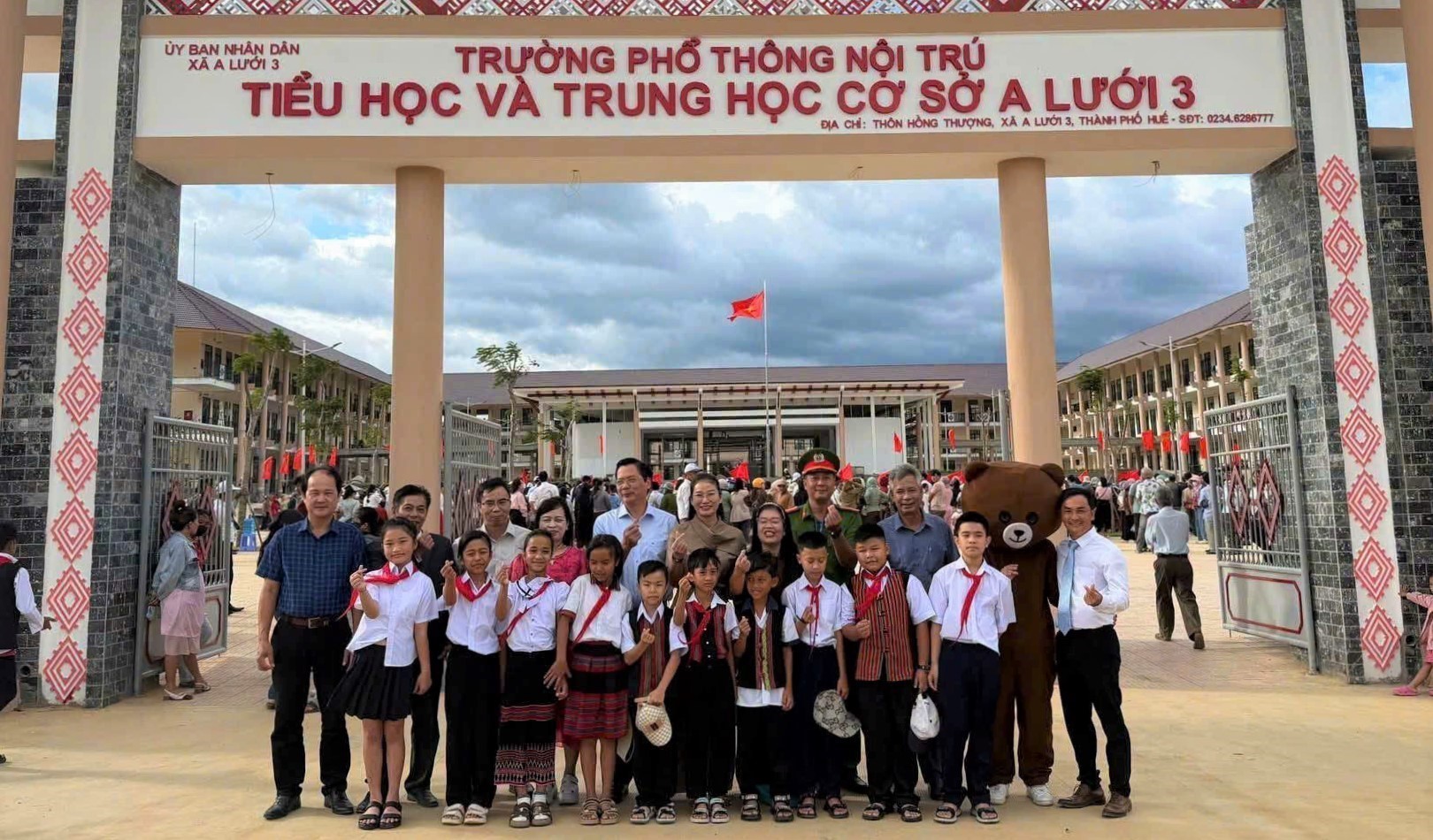 Trường nội trú liên cấp tại A Lưới - ảnh 10