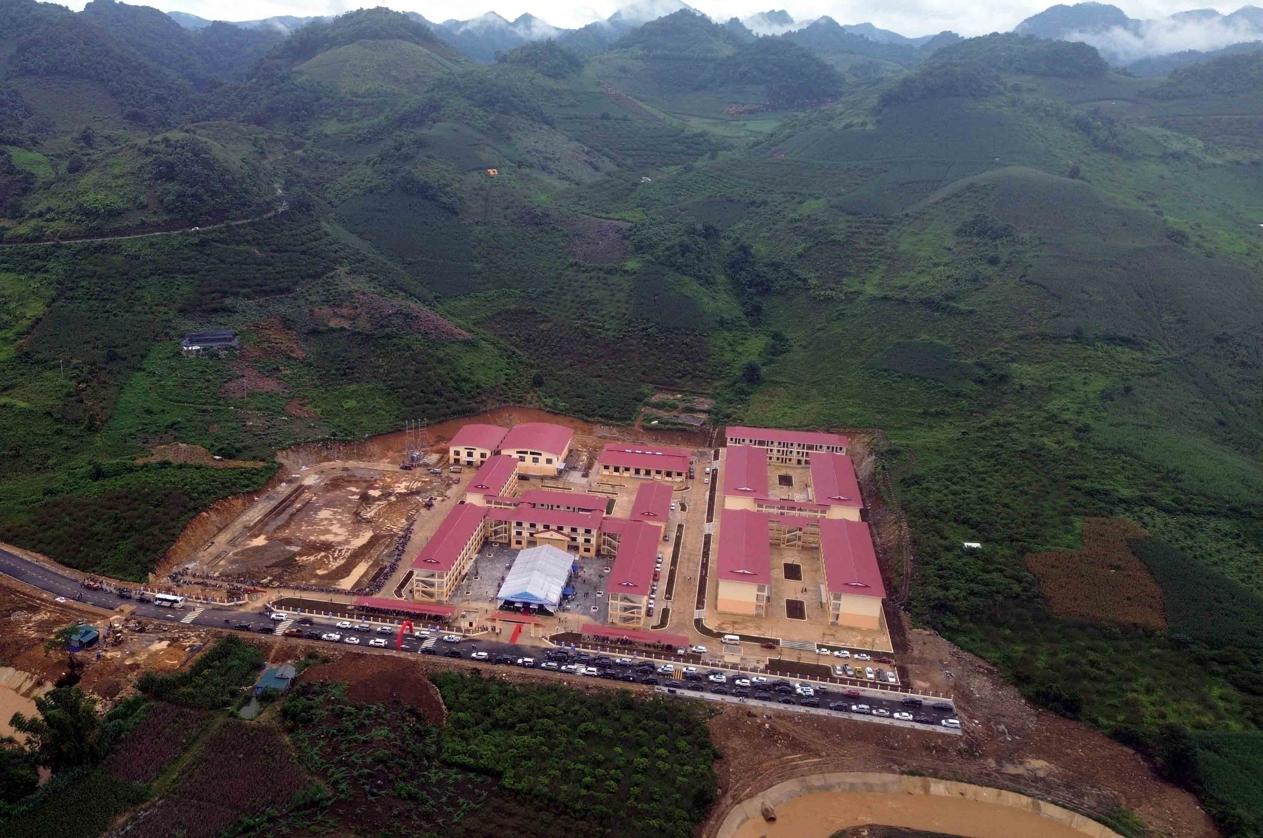 Trường nội trú mới tại khu vực biên giới - ảnh 3