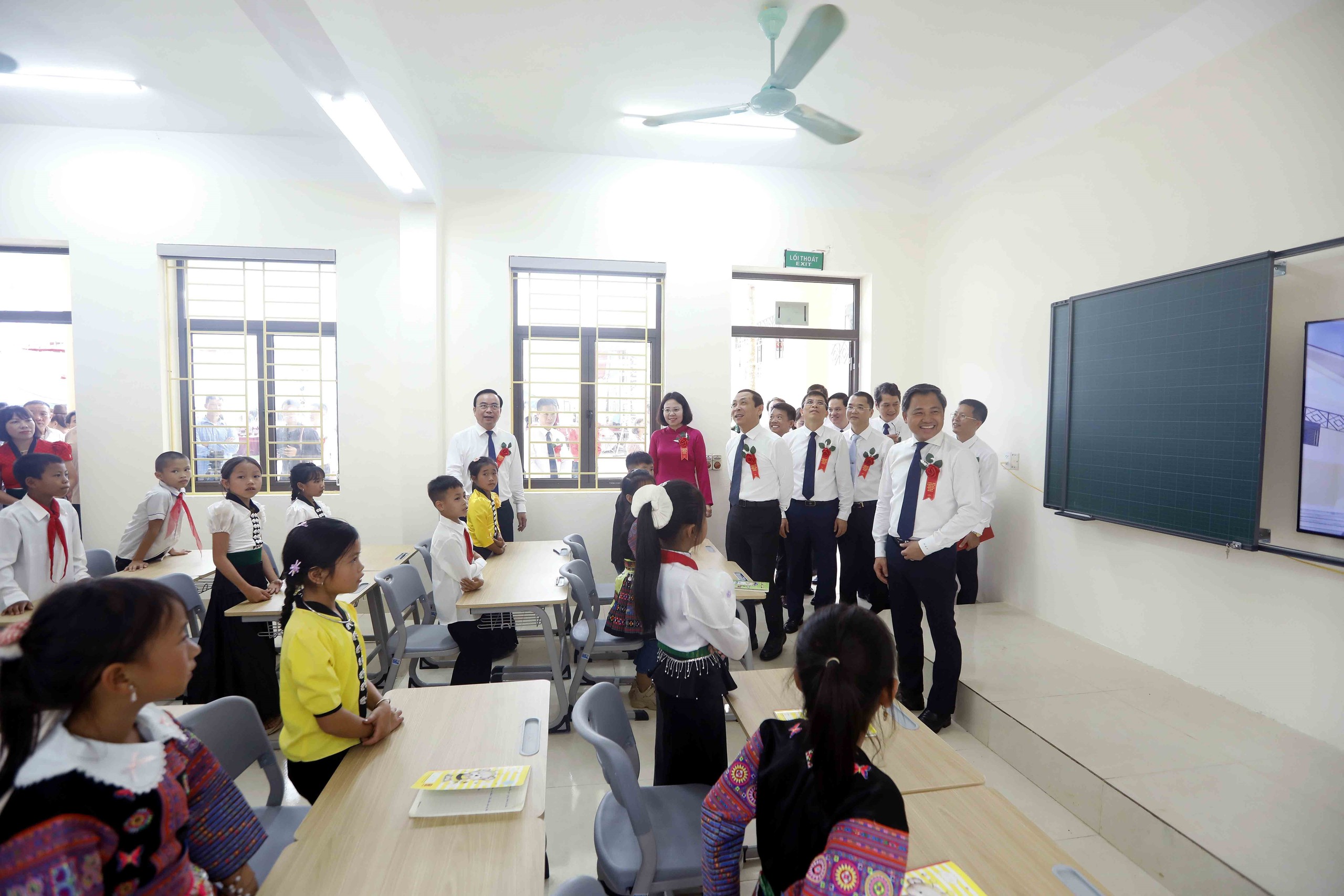 Trường nội trú mới tại khu vực biên giới - ảnh 4