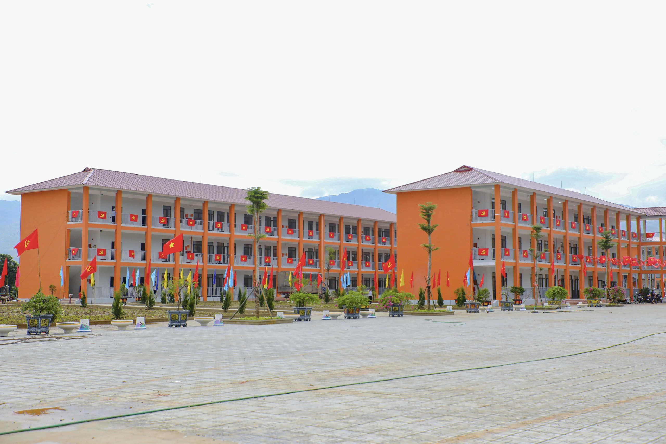 Trường Sam Mứn - ảnh 3