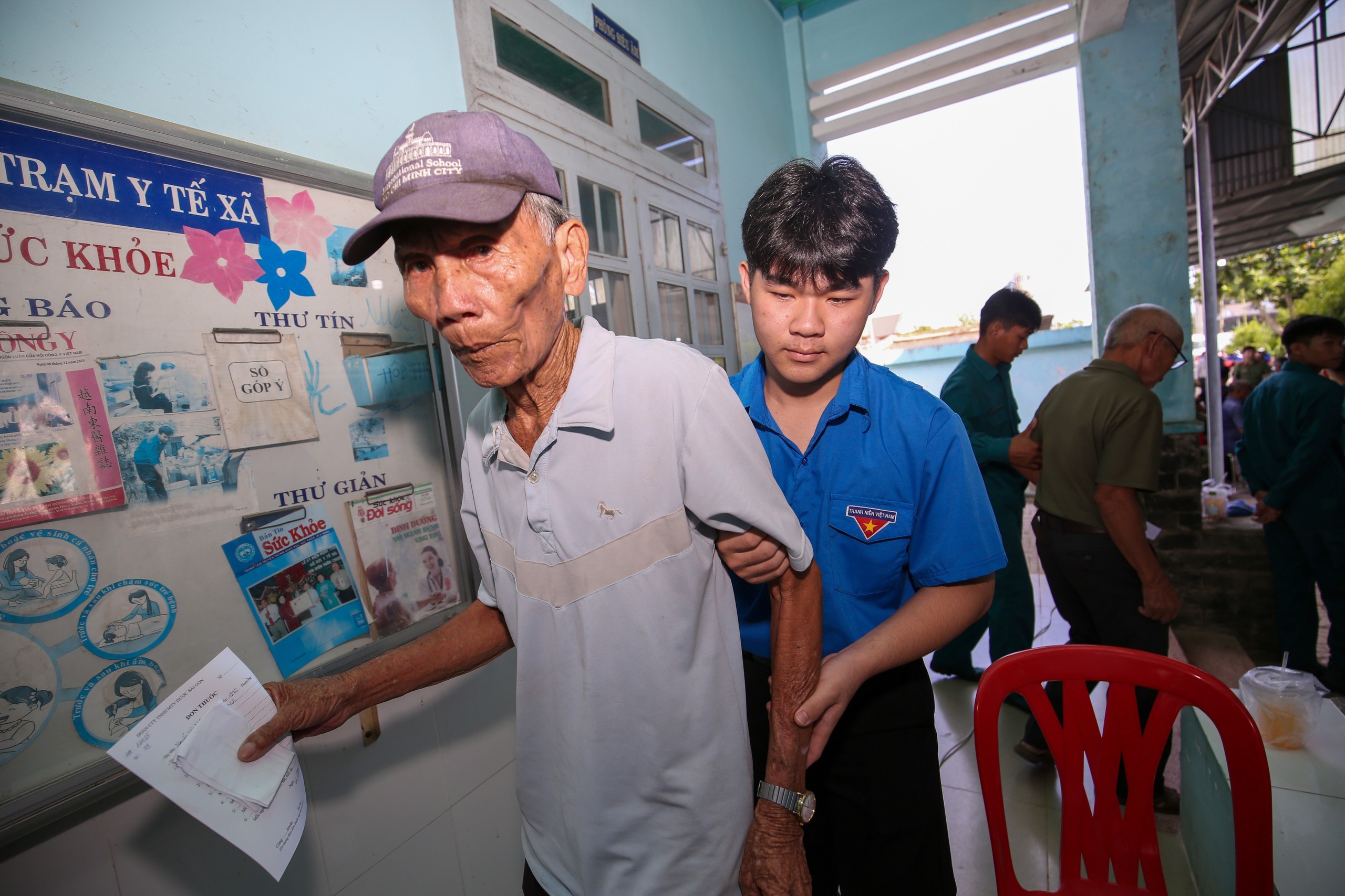 Chăm sóc sức khỏe nhân dân vùng biên