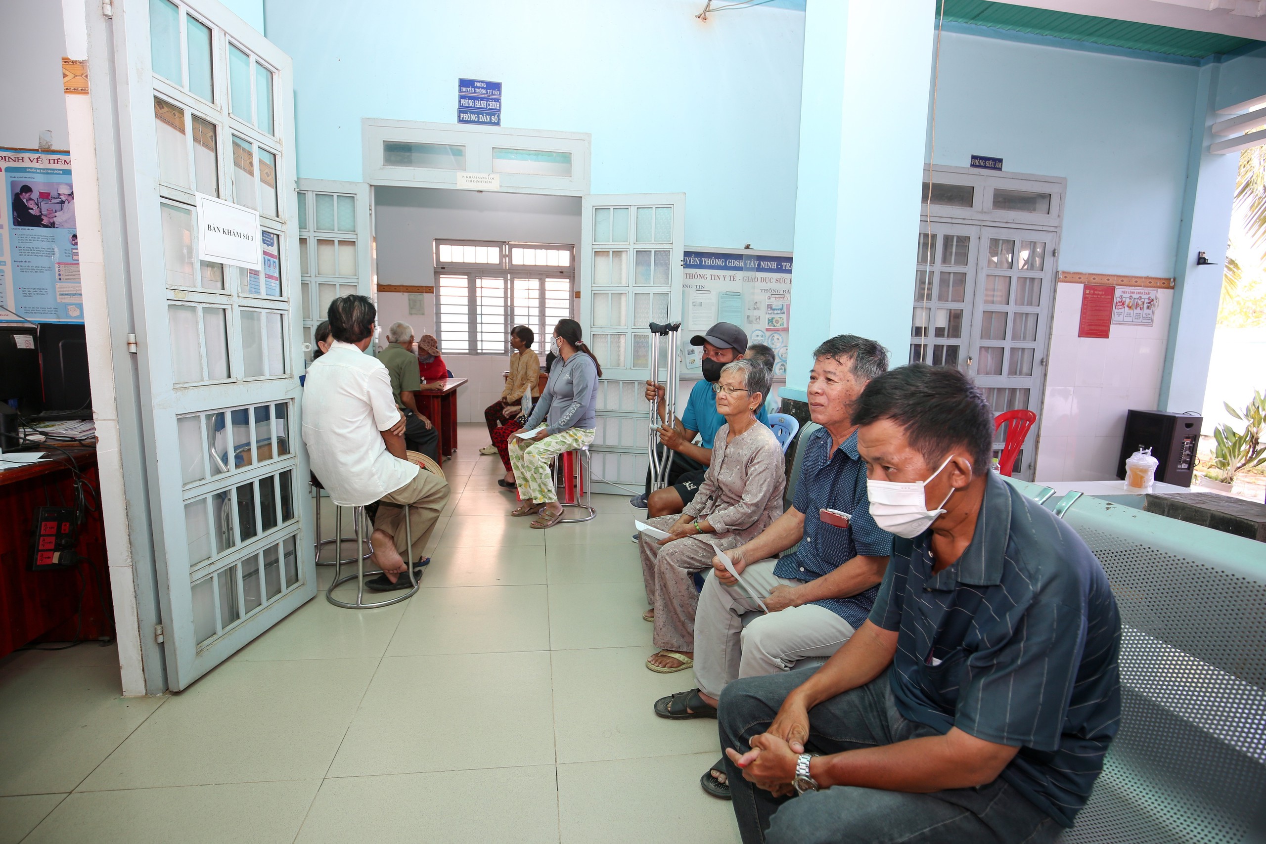 Chăm sóc sức khỏe nhân dân vùng biên